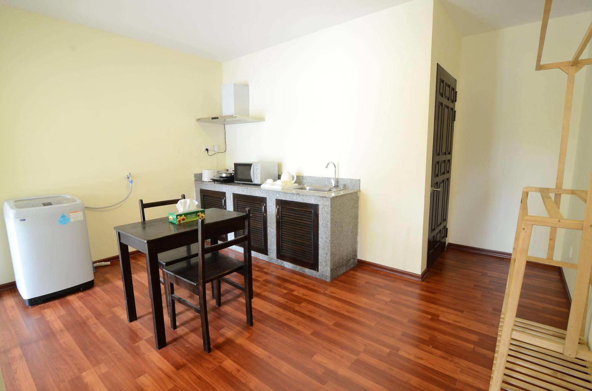 Vista Residence Янгон Экстерьер фото
